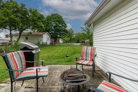 Exterior - 2015 E Jackson St, Bloomington, IL 61701 photo 1 of 6