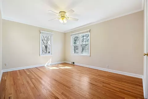 222 Hillside Ct, Wheaton, IL 60187 photo 9