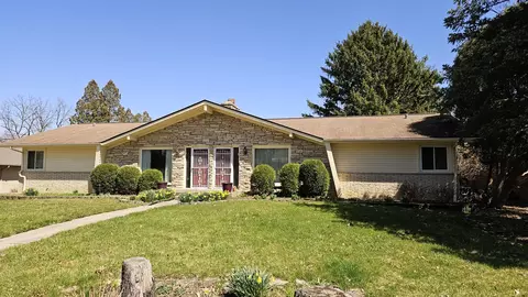 1117 Nassau Pkwy, Rockford, IL 61107