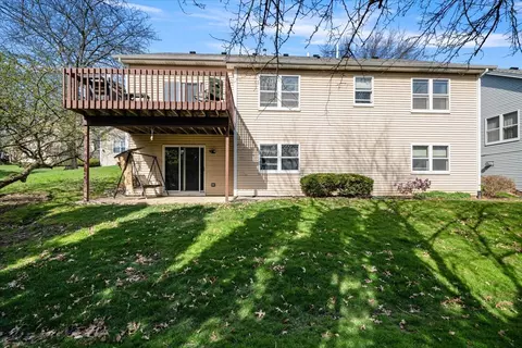 Exterior - 2313 Bluejay Trl, Elgin, IL 60123 photo 5 of 8