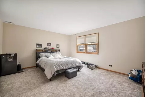Bedroom - 2313 Bluejay Trl, Elgin, IL 60123 photo 8 of 8