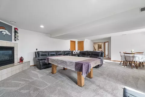 Living - 2313 Bluejay Trl, Elgin, IL 60123 photo 6 of 7