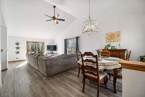 Dining - 2313 Bluejay Trl, Elgin, IL 60123 photo 3 of 3