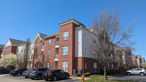 1903 N Lincoln Ave #128, Urbana, IL 61801