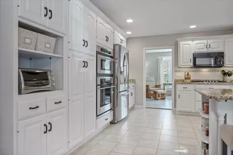 Kitchen - 9358 Abbey Way, Downs, IL 61736 photo 2 of 8
