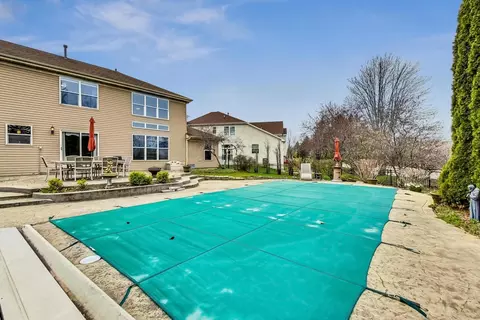 1810 Broadsmore Dr, Algonquin, IL 60102 photo 58