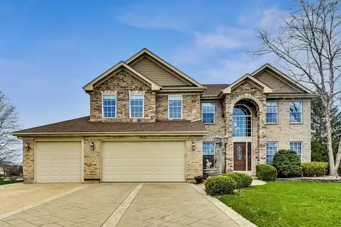 1810 Broadsmore Dr, Algonquin, IL 60102 photo 2