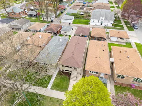 View/Area - 2741 E 130th St, Chicago, IL 60633 photo 4 of 5
