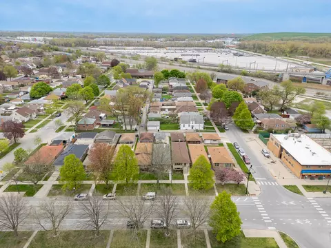 View/Area - 2741 E 130th St, Chicago, IL 60633 photo 1 of 5