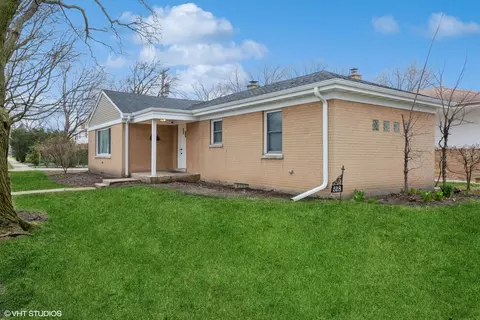 528 Dodge Ave, Evanston, IL 60202 photo 2