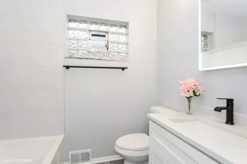 528 Dodge Ave, Evanston, IL 60202 photo 12
