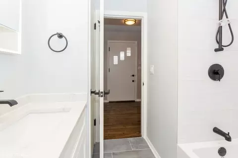 528 Dodge Ave, Evanston, IL 60202 photo 13