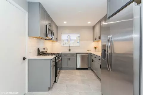 528 Dodge Ave, Evanston, IL 60202 photo 6