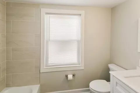 Bath - 111 N Irving Ave, Hillside, IL 60162 photo 1 of 3