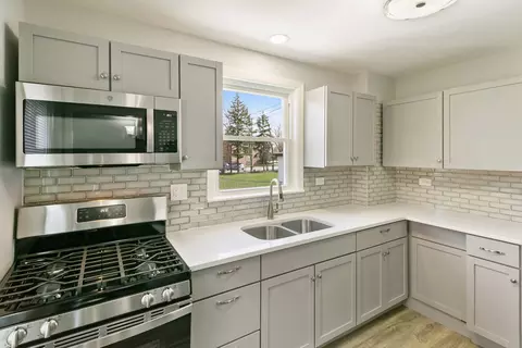 Kitchen - 111 N Irving Ave, Hillside, IL 60162 photo 1 of 2