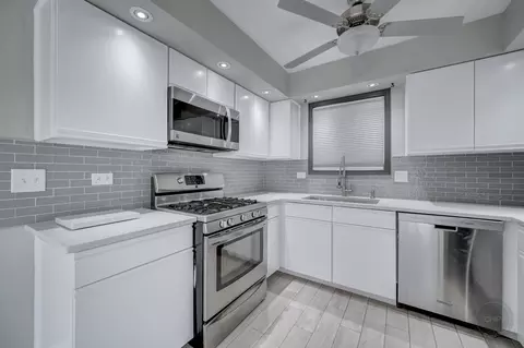 Kitchen - 3488 Fox Hill Rd, Aurora, IL 60504 photo 1 of 5