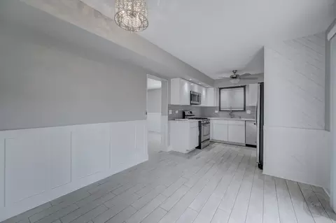 Kitchen - 3488 Fox Hill Rd, Aurora, IL 60504 photo 3 of 5