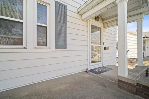 Exterior - 515 S State St, Bloomington, IL 61701 photo 2 of 5