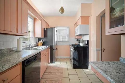 Kitchen - 515 S State St, Bloomington, IL 61701 photo 1 of 4