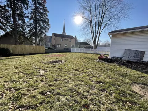 Exterior - 1910 6th St, Peru, IL 61354 photo 7 of 7