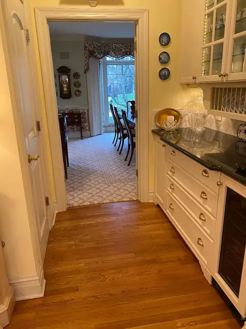 Kitchen - 2052 Stonebridge Ct, Wheaton, IL 60189 photo 2 of 2