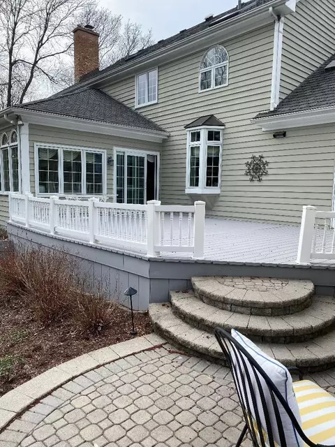Exterior - 2052 Stonebridge Ct, Wheaton, IL 60189 photo 3 of 3