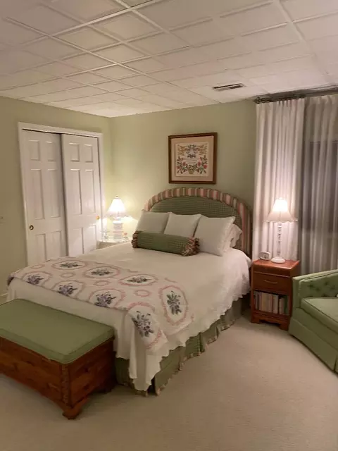 Bedroom - 2052 Stonebridge Ct, Wheaton, IL 60189 photo 7 of 7