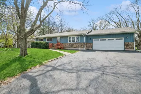 12313 Roger Rd, Woodstock, IL 60098
