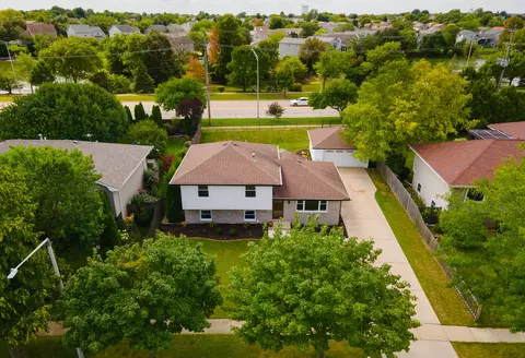 Exterior - 2113 Mystic Dr, Plainfield, IL 60585 photo 4 of 11
