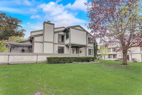 105 Ginger Ct, Rolling Meadows, IL 60008 photo 26