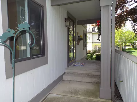 105 Ginger Ct, Rolling Meadows, IL 60008 photo 24