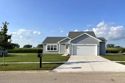 1519 Sage Ln, Harvard, IL 60033