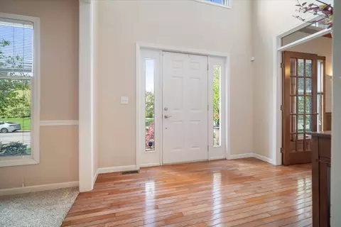 Entry Way - 607 Ironwood Cc Dr, Normal, IL 61761 photo 2 of 6