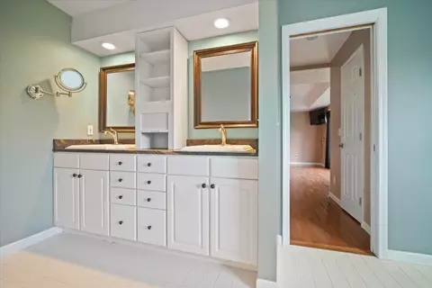 Bath - 607 Ironwood Cc Dr, Normal, IL 61761 photo 2 of 4