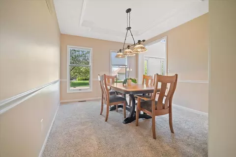 Dining - 607 Ironwood Cc Dr, Normal, IL 61761 photo 2 of 2