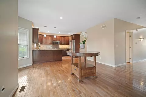 Kitchen - 607 Ironwood Cc Dr, Normal, IL 61761 photo 5 of 5