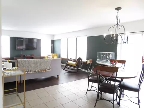 Dining - 2014 Heatherstone Ct, Plainfield, IL 60586 photo 3 of 4