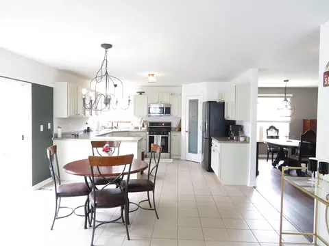 Kitchen - 2014 Heatherstone Ct, Plainfield, IL 60586 photo 1 of 3