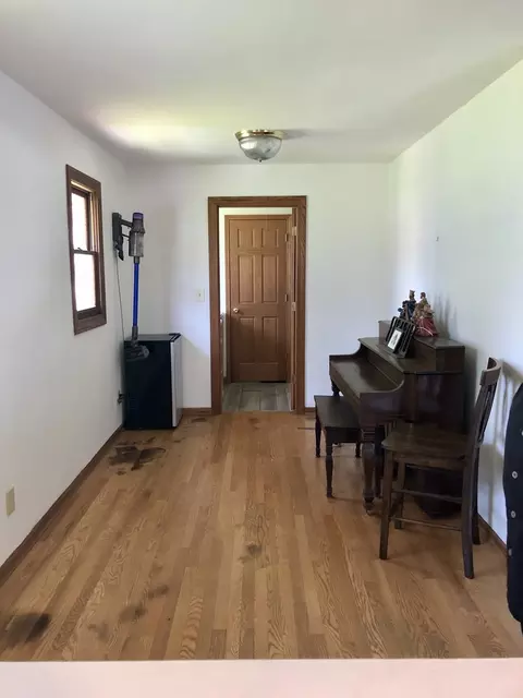 917 S Broadway St, Mchenry, IL 60050 photo 17