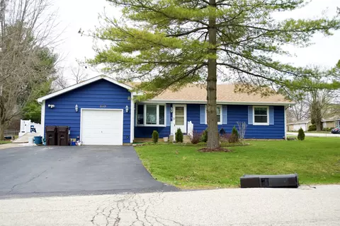 917 S Broadway St, Mchenry, IL 60050