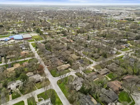 View/Area - 8617 Beech Ave, Munster, IN 46321 photo 1 of 4
