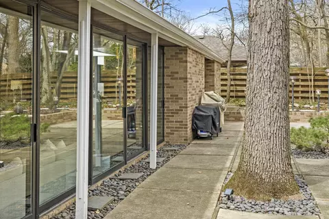 Exterior - 8617 Beech Ave, Munster, IN 46321 photo 3 of 12