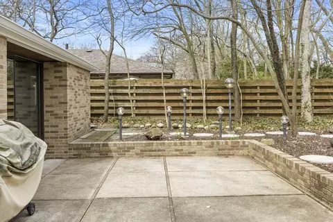 Exterior - 8617 Beech Ave, Munster, IN 46321 photo 10 of 12