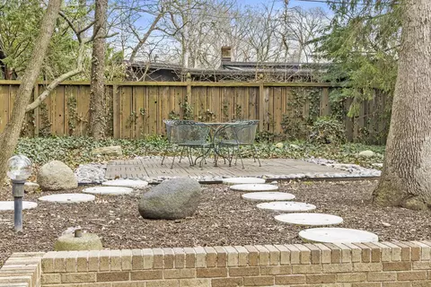 Exterior - 8617 Beech Ave, Munster, IN 46321 photo 8 of 12