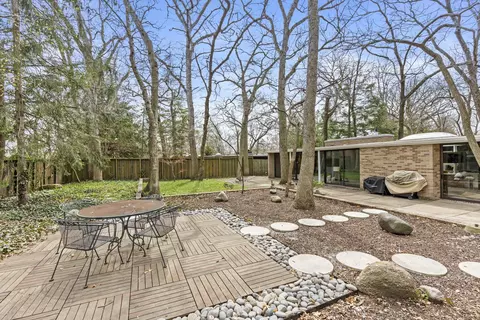 Exterior - 8617 Beech Ave, Munster, IN 46321 photo 6 of 12