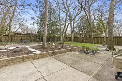 Exterior - 8617 Beech Ave, Munster, IN 46321 photo 7 of 12