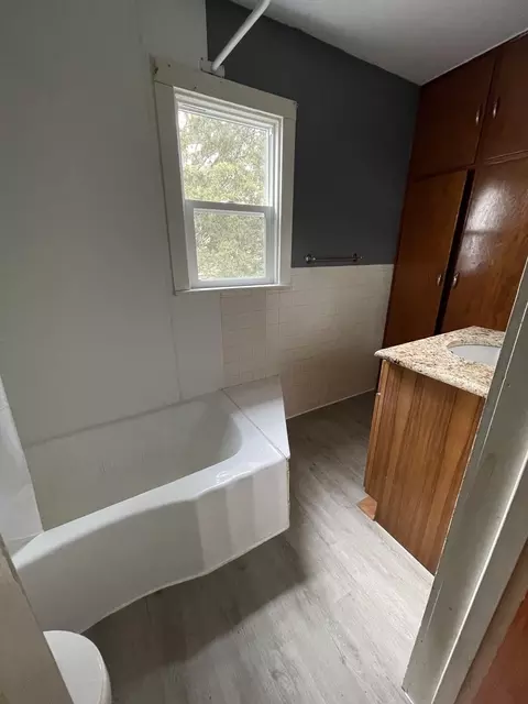 210 E 3rd St, Spring Valley, IL 61362 photo 6