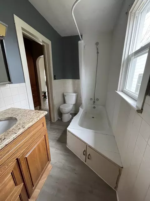 210 E 3rd St, Spring Valley, IL 61362 photo 5