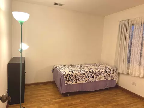 Bedroom - 9714 Bianco Ter #E, Des Plaines, IL 60016 photo 5 of 5