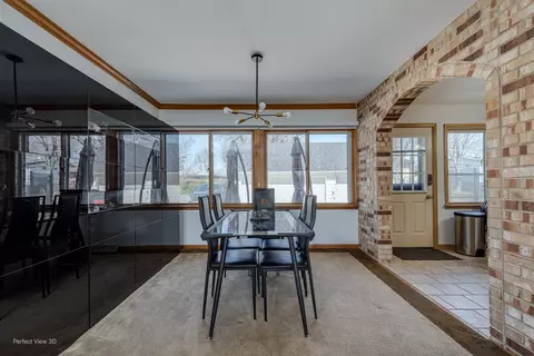 Dining - 280 Springfield Ter, Des Plaines, IL 60018 photo 1 of 1